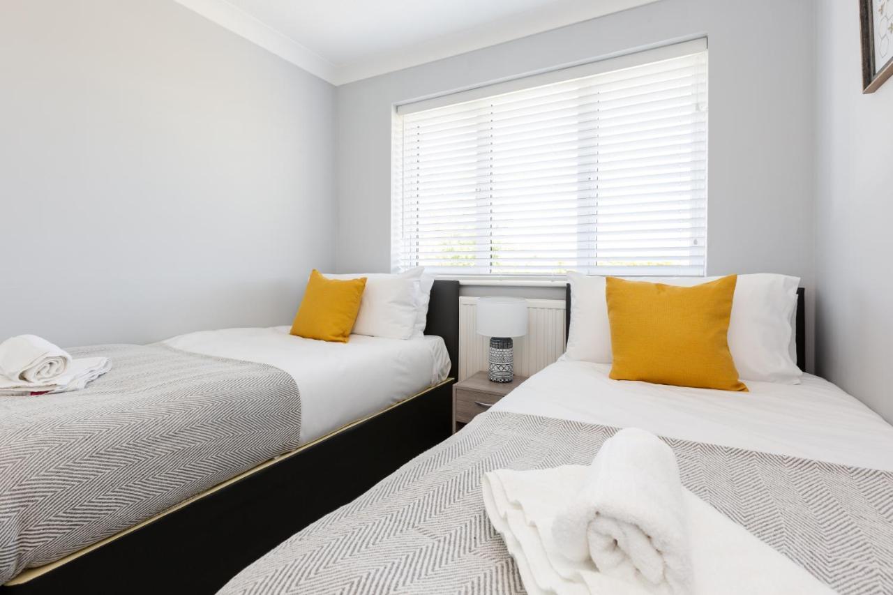 Curlew - 3 Bedrooms Wi-Fi, Parking, Contractors Thornton  Eksteriør billede