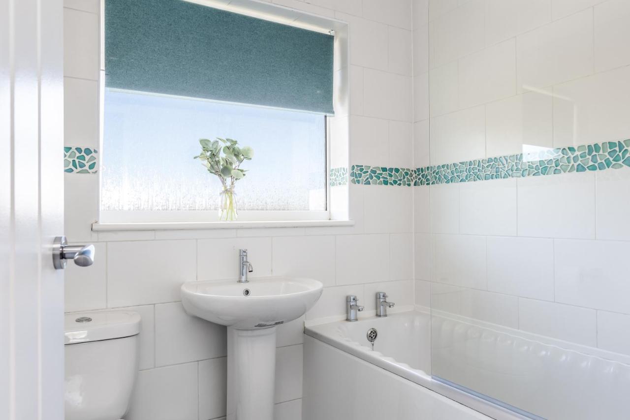 Curlew - 3 Bedrooms Wi-Fi, Parking, Contractors Thornton  Eksteriør billede