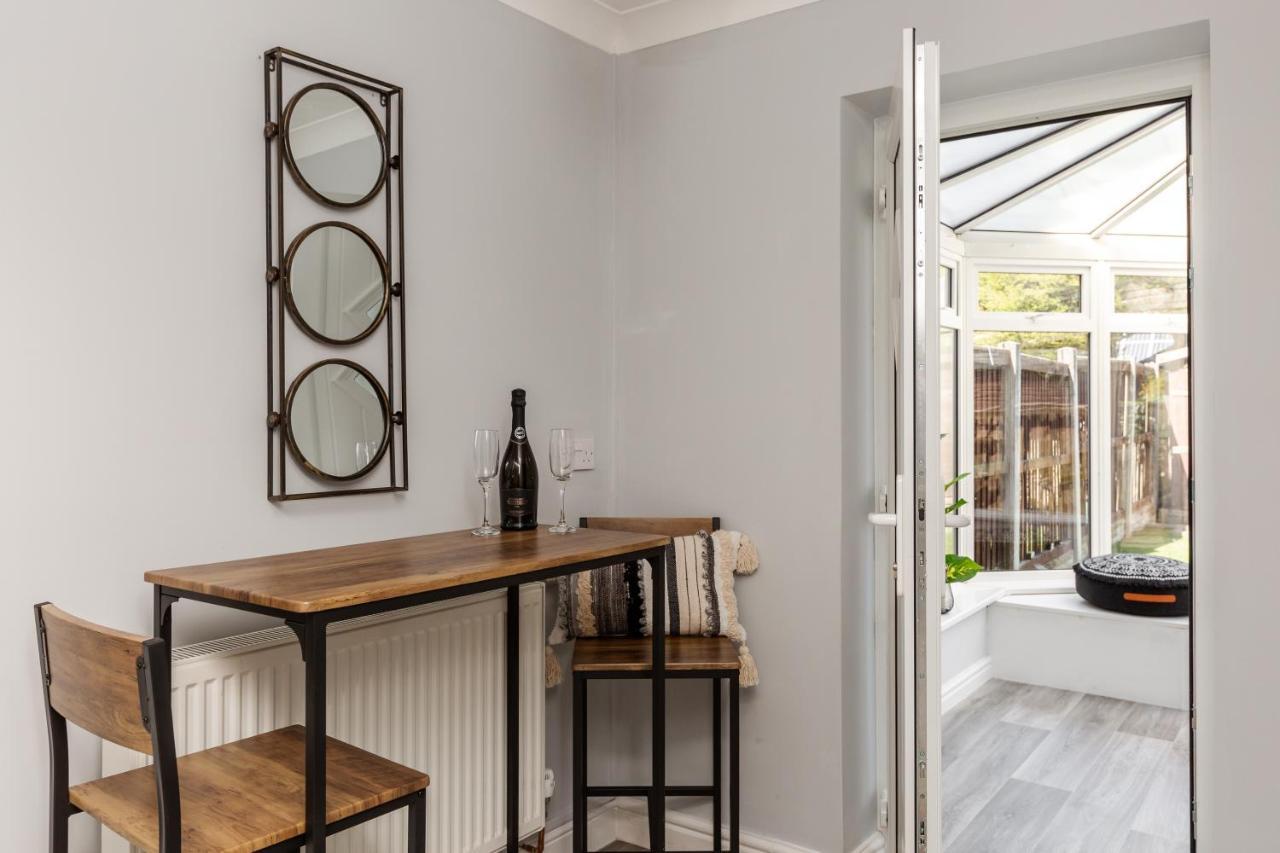Curlew - 3 Bedrooms Wi-Fi, Parking, Contractors Thornton  Eksteriør billede